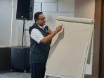 Gubernur-DKI-Jakarta-Anies-Baswedan-saat-mempresentasikan-pembangunan-taman-bermain.jpg