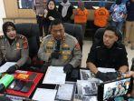 Kapolres-Bogor-AKBP-Iman-Imanuddin-tengah-saat-merilis-kasus-tindak-pidana-perdagangan.jpg