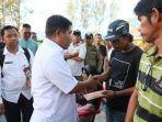 Kemendagri-Beri-Bantuan.jpg