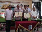 Kepala-Bulog-Divisi-Regional-Tangerang-Omar-Syarif.jpg