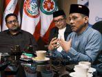 Ketua-Umum-DPP-Ahlulbait-Indonesia-ABI-Habib-Zahir-bin-Yahya-kanan.jpg
