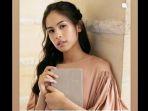 Maudy-Ayunda-bersama-Aeris-Beaute.jpg