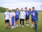 Raffi-Ahmad-membawa-pemain-muda-RANS-Nusantara-FC-Fadilla-Akbar-latihan-ke-Jepang.jpg