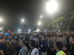 Suporter-Persita-Tangerang-marah.jpg