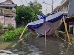 TPS-di-Kemayoran-ambruk.jpg
