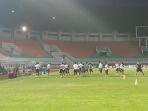 Tim-nasional-timnas-Indonesia-menggelar-latihan-resmi-di-Stadion-Pakansari-Senin-2692022.jpg