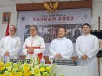 Uskup-Agung-Jakarta-Ignatius-Kardinal-Suharyo-kedua-dari-kiri.jpg