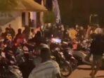 bentrok-polisi-x-pm-di-kupang.jpg
