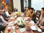 jokowi-MBZ-sarapan.jpg
