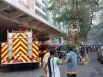 kebakaran-blok-m-square-Senin-18-12.jpg