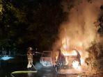 mobil-Toyota-Avanza-terbakar.jpg