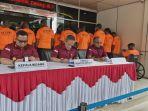 ungkap-kasus-Imigrasi-268.jpg