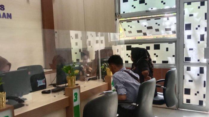 Tolak  Cinta dari Bosnya, Seorang Karyawati  di Ternate Dipecat