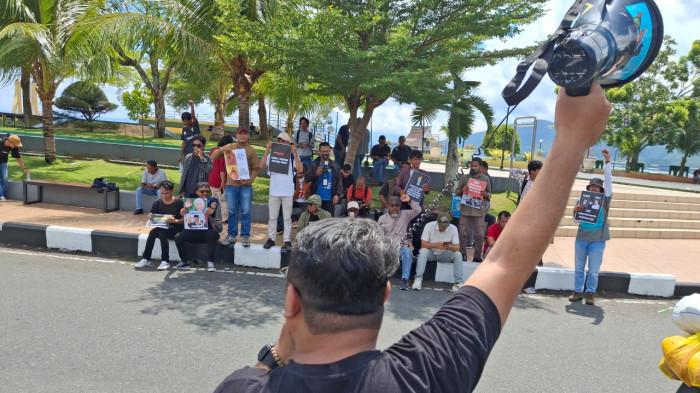 AJI Ternate aksi dukung Tempo melawan gugatab Mentan Arman Sulaiman 01