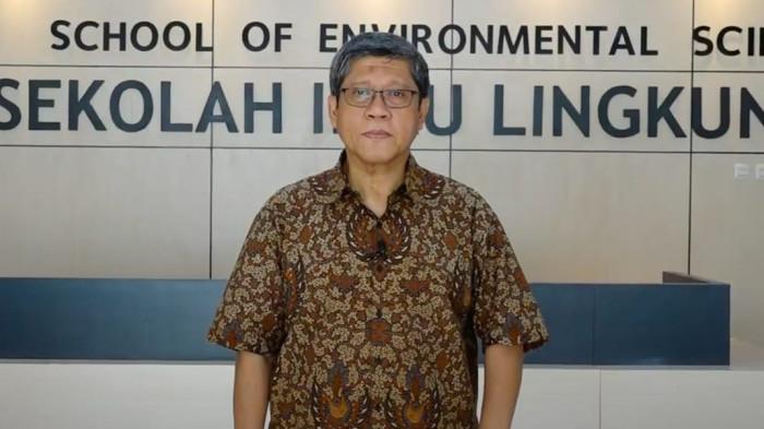 Akademisi Lingkungan Universitas Indonesia Tri Edhi Budhi Soesilo 01