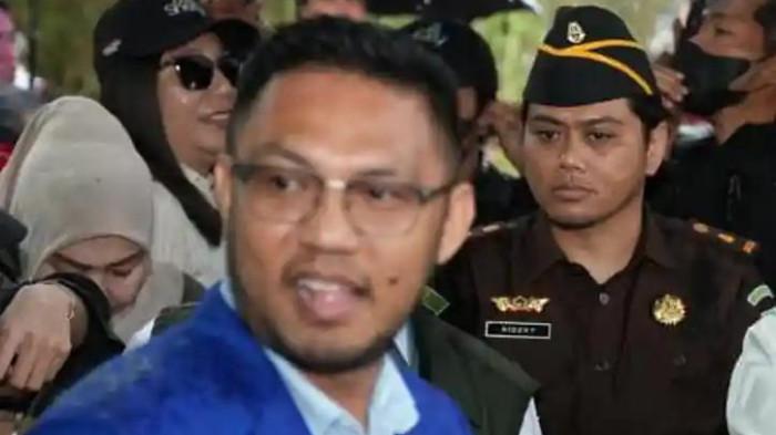 VIRAL: Anggota DPRD Maluku Utara Aksandri Kitong