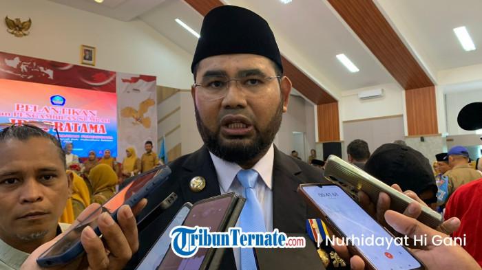 Bupati Halmahera Selatan Bassam Kasuba 02