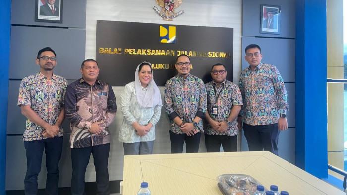 Bupati Kepulauan Sula Fifian Mus Bersua BPJN Maluku Utara, Konsultasi Pembangunan Jalan - Bupati-Kepulauan-Sula-bersua-BPJN-Maluku-Utara-01.jpg