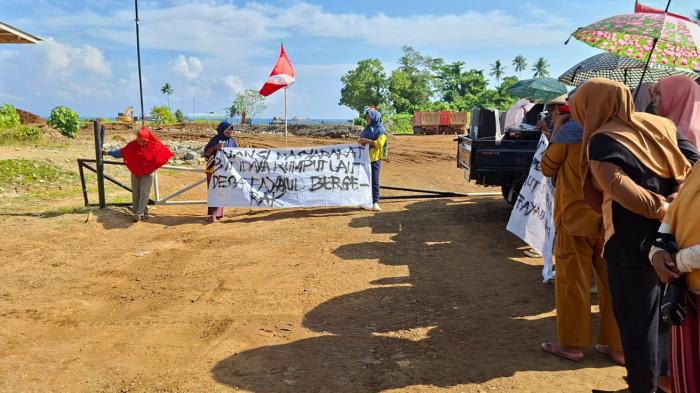 Desa Fayaul, Kecamatan Wasile Selatan, Halmahera Timur kembali blokade jetty PT JAS 01