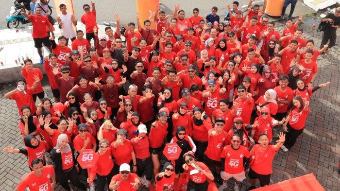 Foto bersama sejumlah panitia Fun Run dan Community Fest, Run Faster with 5G” yang digelar di kantor Telkomsel Smart Office Ternate yang beralamat di Kelurahan Gamalama, Kecamatan Ternate Tengah