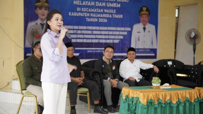 AGENDA: Gubernur Maluku Utara Sherly Laos berbicara dalam kegiatan sosialisasi KUR di Kantor Camat Wasile, Halmahera Timur, Kamis (5/3/2026).