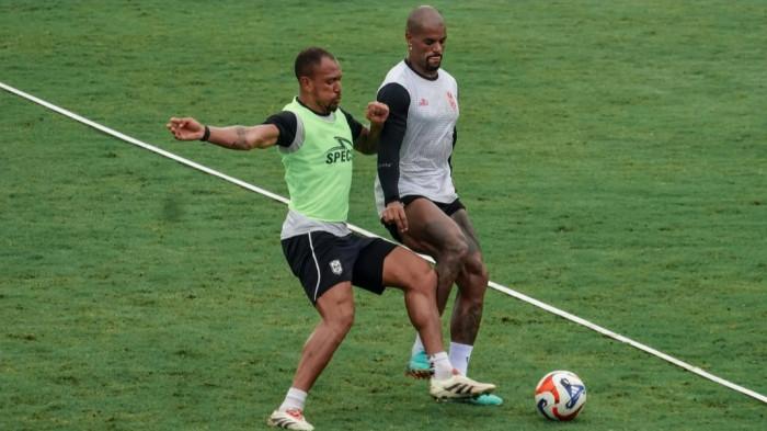KOMPETISI: Gustavo Franca dan David da Silva pada semuah sesi latihan Malut United baru-baru ini