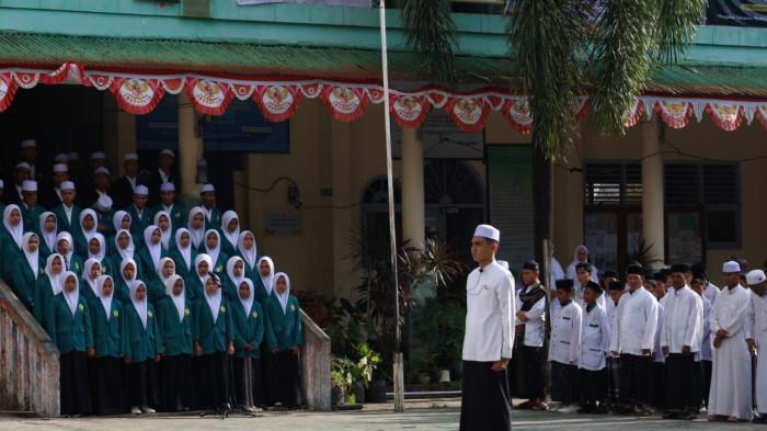 Hari Santri 2025 yang dirayakan Kemenag Malut 01