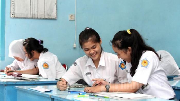 Kunci Jawaban Bahasa Indonesia Kelas 11 Kurikulum Merdeka Halaman 46: Kegiatan 2 Menganalisis Vlog