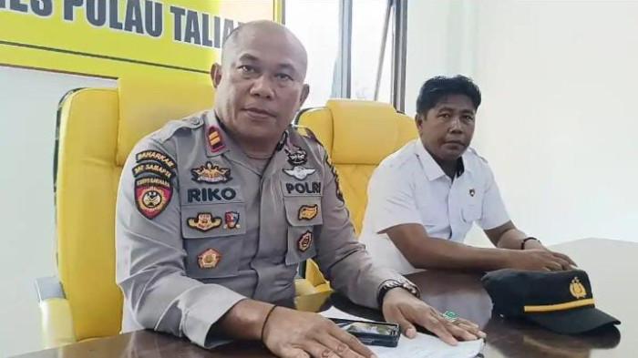 HUKUM: Kasi Humas Polres Pulau Taliabu Iptu Riko Ibrahim saat bersedia diwawancarai awak media disela-sela kerja, Jumat (5/12/2025)