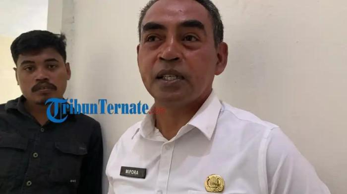 PROYEK: Kepala Dinas PUPR Halmahera Selatan M Idham Pora