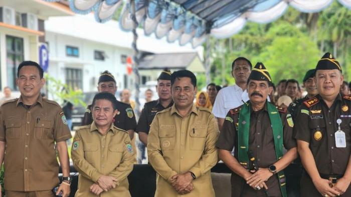 AGENDA: Foto bersama Bupati Halmahera Timur Ubaid Yakub dengan Kajati Maluku Utara Sufari didampingi Sekda dan Kejari, Selasa (12/5/2026)