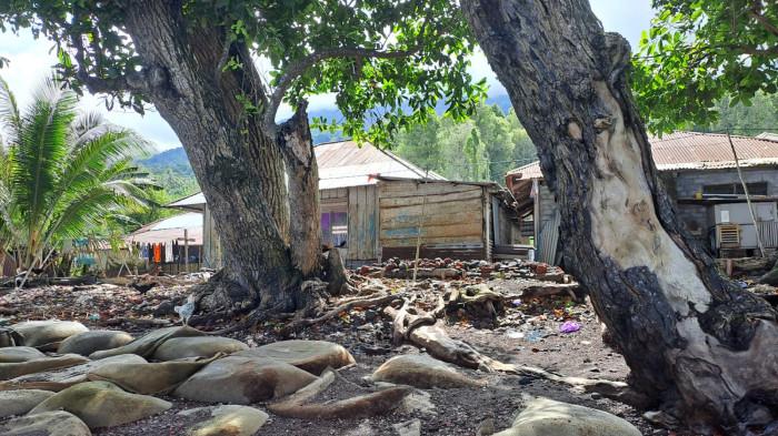 Keluhan warga pesisir pantai Kelurahan Rua, Kecamatan Pulau Ternate 01