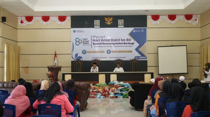 Kemenag Malut berbagi sembako 02