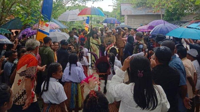 Kunker-Gubernur-Maluku-Utara-ke-Halmahera-Timur-01.jpg