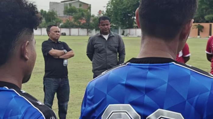 KOMPETISI: Manajer PSIS Semarang yang baru Hengky Oba
