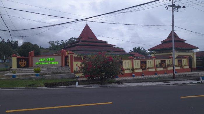 JADWAL IMSAKIYAH - Masjid Sigi Heku Kesultanan Ternate, Maluku Utara.