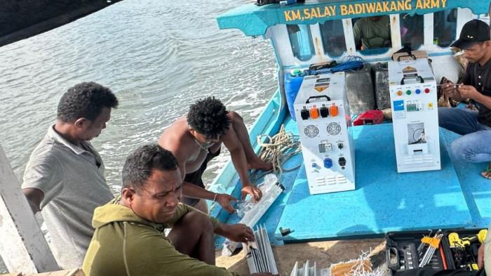 PT PLN UP3 Tual melalui ULP Dobo menghadirkan program Listrik SuperSun di Kepulauan Aru 01