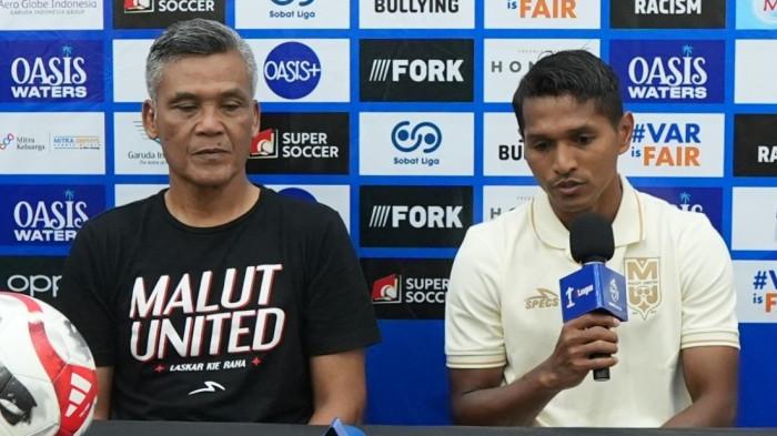 KOMPETISI: Pelatih Malut United Hendri Susilo dan Abduh Lestaluhu pada jumpa pers usai laga melawan Persijap Jepara