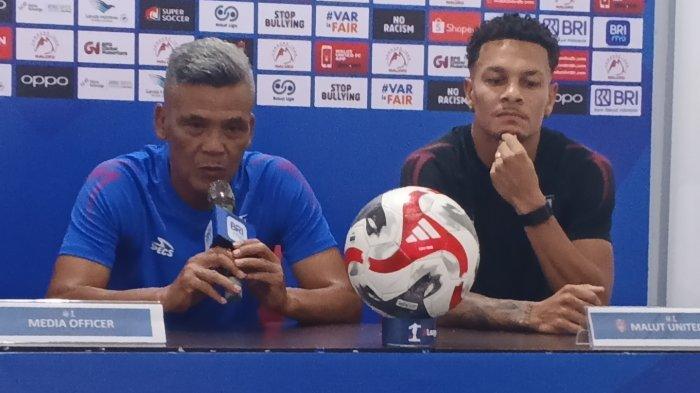 KOMPETISI: Pelatih Malut United Hendri Susilo dan Igor Inocencio pada sesi jumpa pers jelang laga melawan Persijap Jepara, Kamis (12/3/2026)