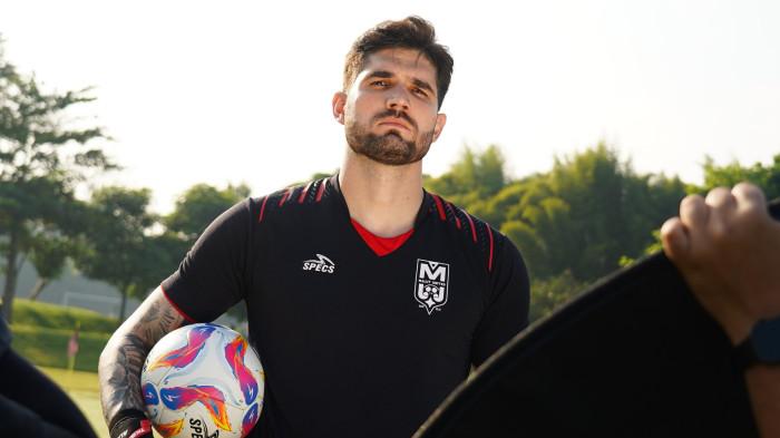 Pemain baru Malut United Alan Bernardon