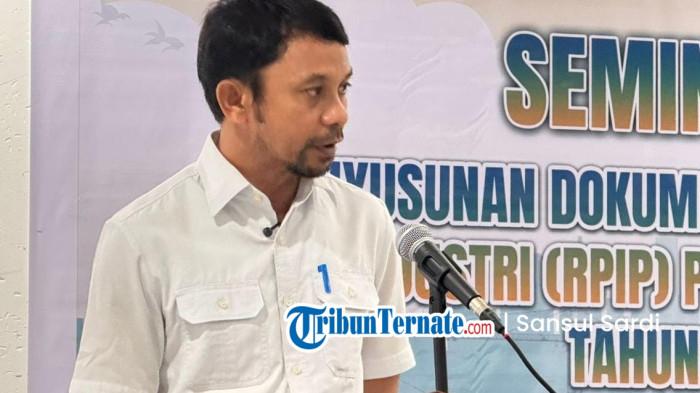 Plh Kepala Dinas Perindustrian dan Perdagangan Maluku Utara M Rony Saleh