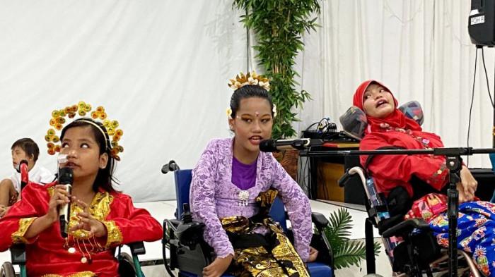 Perayaan Hari Kartini di SLB Yayasan Pembinaan Anak Cacat (YPAC), Jakarta Selatan 01
