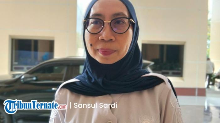 FASILITAS: Direktur RSUD Sofifi dr. Sylvia Umaternate saat bersedia diwawancarai Tribunternate.com disela-sela kerja, Rabu (25/2/2026). Ia mengatakan, pihaknya menerima anggaran miliaran untuk membenahi fasilitas