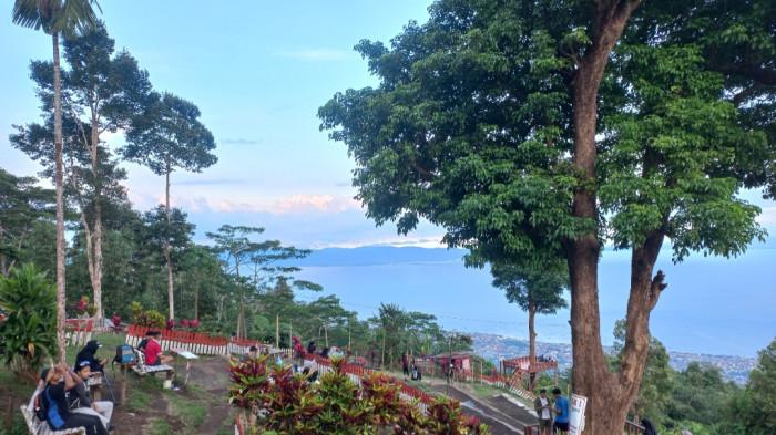 Santai di taman love