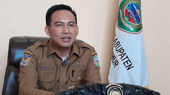Ricky Richfat Tegaskan Pegawai Wajib Ber-KTP Halmahera Timur, Kenapa?