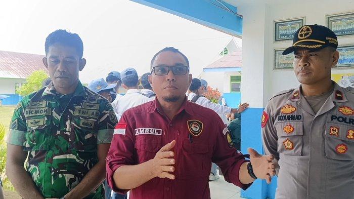 KLARIFIKASI: Kepala Kesbangpol Pulau Taliabu Muhammad Amrul Badal saat bersedia diwawancarai, Minggu (12/4/2026). Ia menepis isu tudingan seleksi Calon Paskibraka 2026 yang pakai orang dalam