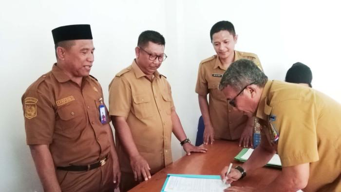 JABATAN: Momen serah terima jabatan (Sertijab) Kepala Dinas Perkim Pulau Taliabu dari Arwin Tamimi ke Syafrudin Soamole, Senin (30/3/2026)