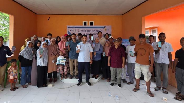 Sosialisasi penggunaan aplikasi PLN Mobile kepada masyarakat hingga ke tingkat desa 01