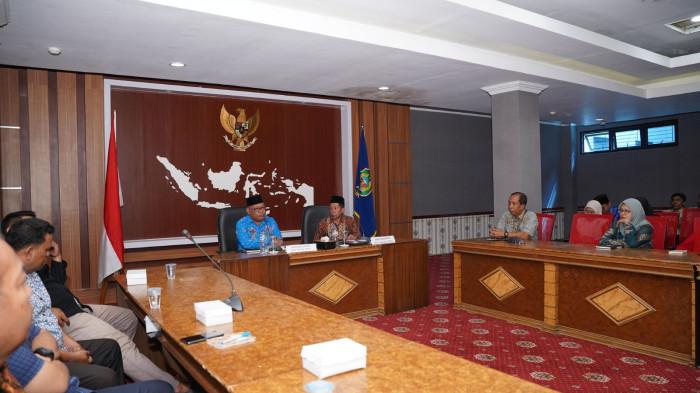 Suasana sosialisasi penyusunan standar operasional