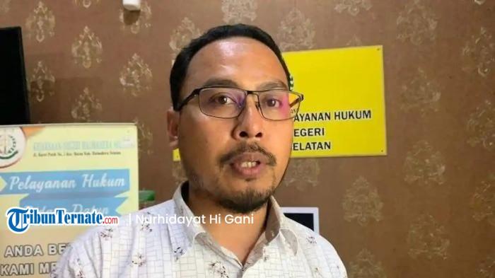 TUNJANGAN: Plt Kepala BPKAD Halmahera Selatan Farid Husen